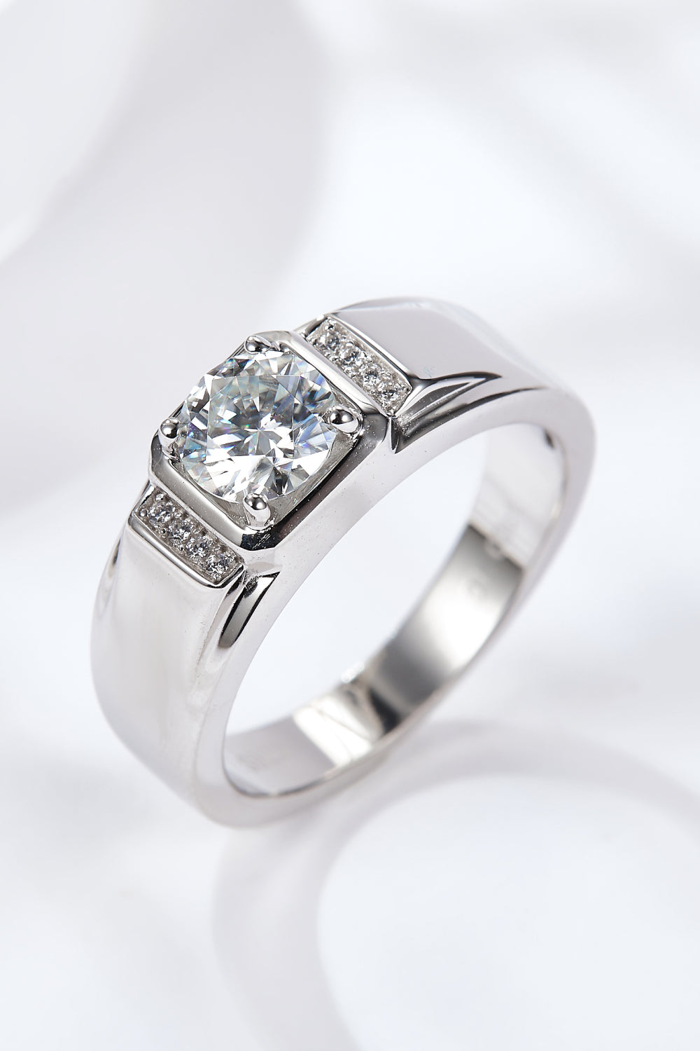 From The Heart 1 Carat Moissanite Ring